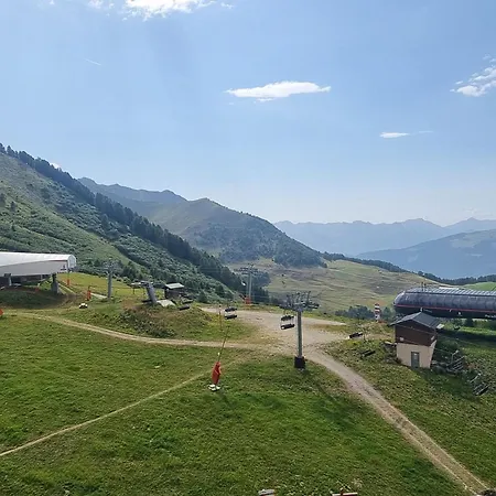 Superbe Etage Eleve Aux Pieds Vue Pistes Lejlighed *